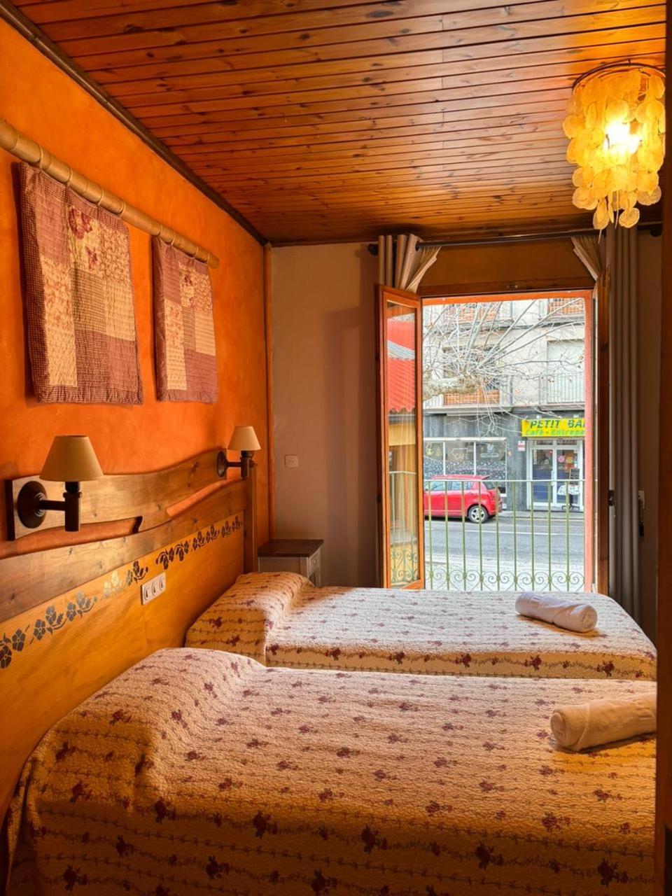 Hotel Prats Ribes De Freser Bagian luar foto