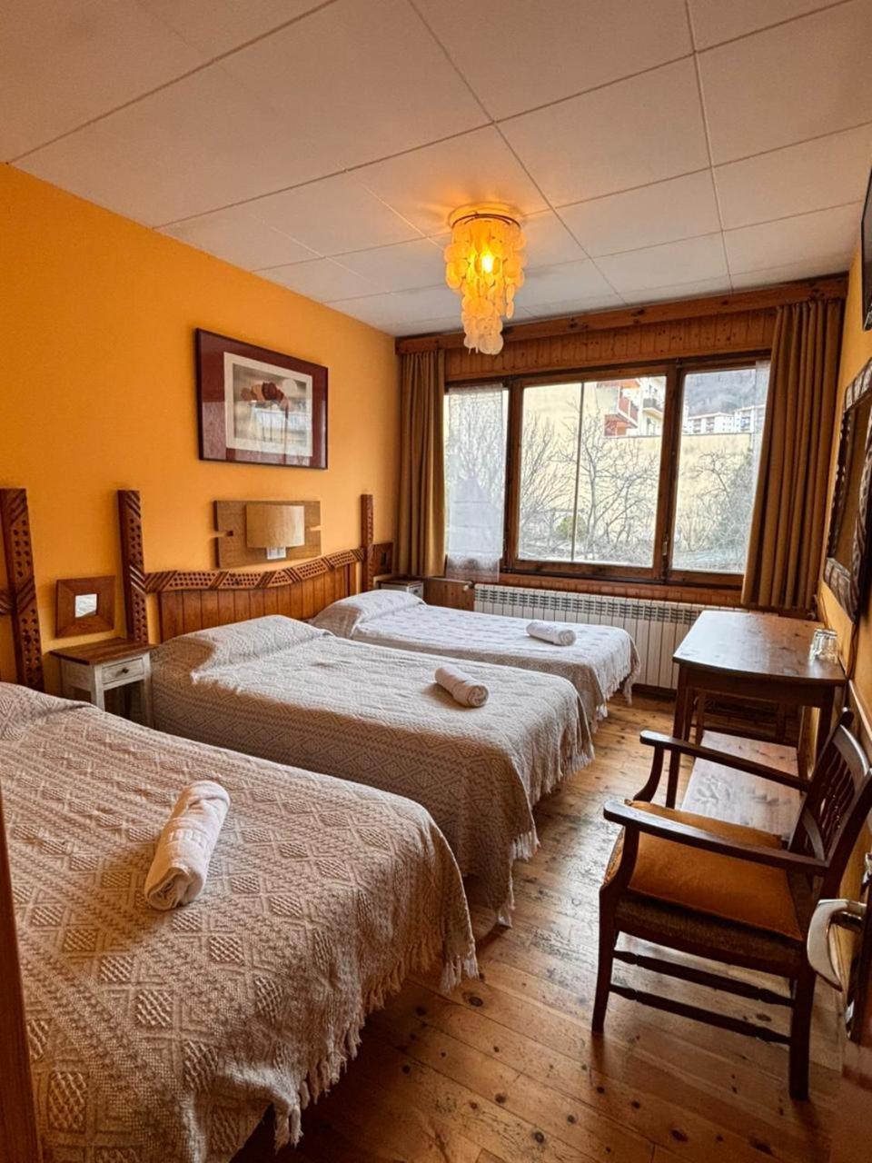 Hotel Prats Ribes De Freser Bagian luar foto